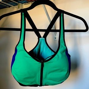 VSX Knockout Front-Close Sports Bra 34DDD
